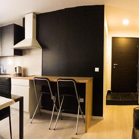 Nav Apartments Split Room photo